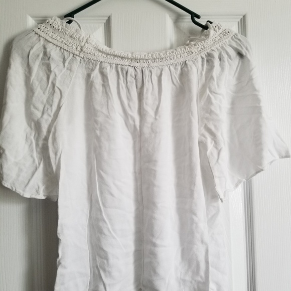 Off the shoulder top - Picture 1 of 2